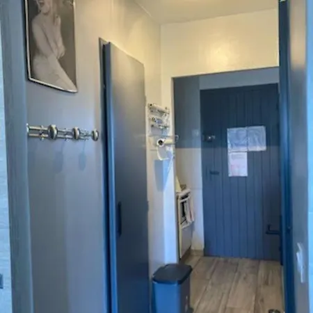 Agay A 2 Pas Des Plages * Сен-Рафаэль