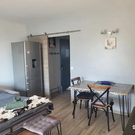 Agay A 2 Pas Des Plages