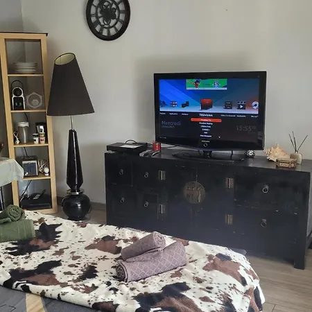 Agay A 2 Pas Des Plages Сен-Рафаэль