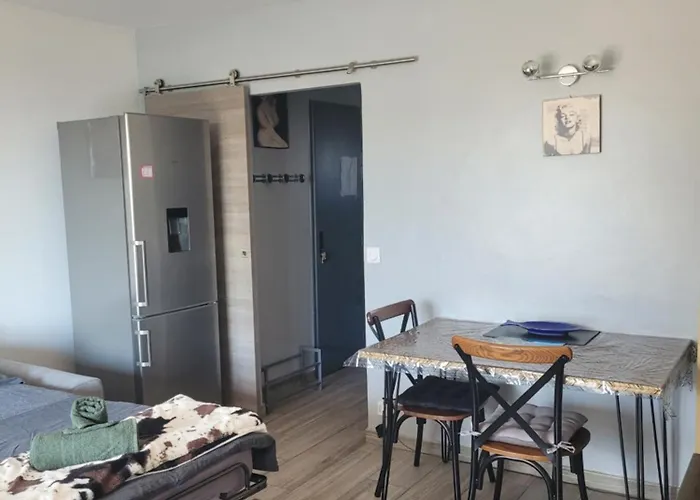 Agay A 2 Pas Des Plages